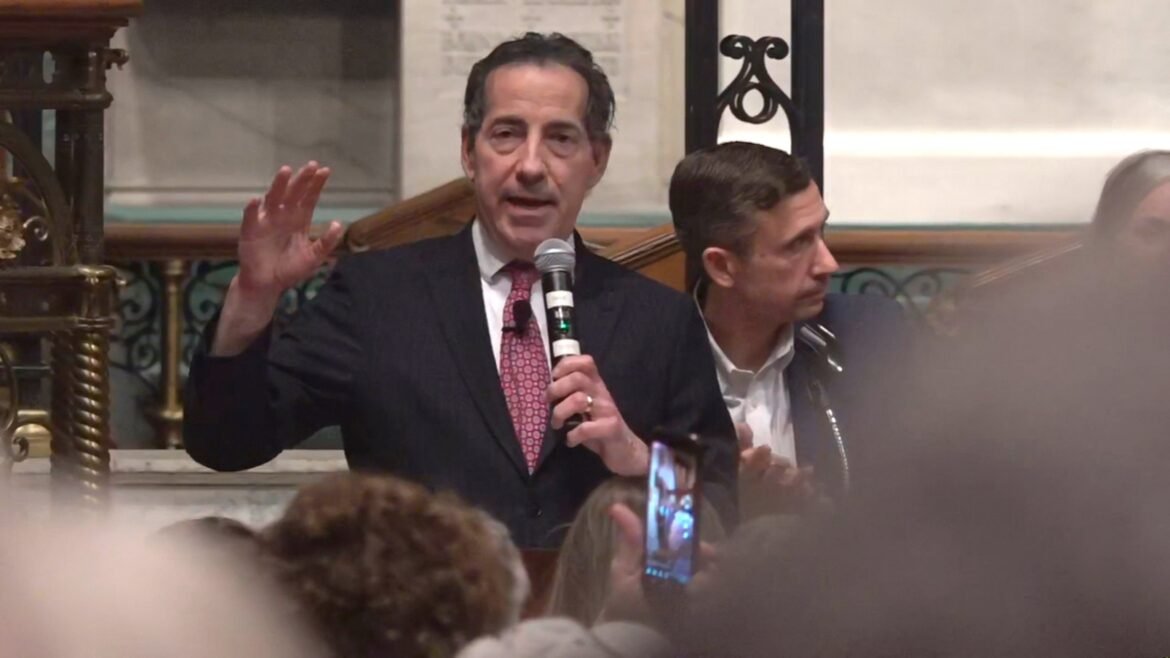 घिसलीन मैक्सवेल की कथित जेल सुविधाओं ने ट्रम्प प्रशासन में रस्किन जांच को बढ़ावा दिया

